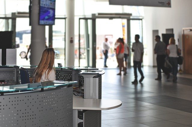 funzioni di un receptionist dell'hotel